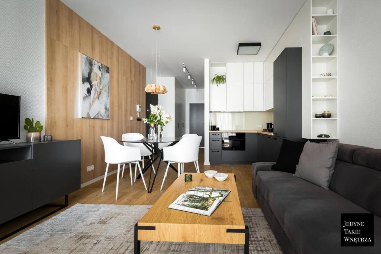 Luxury Apartments Mennica Residence With Parking Warsaw Ngoại thất bức ảnh