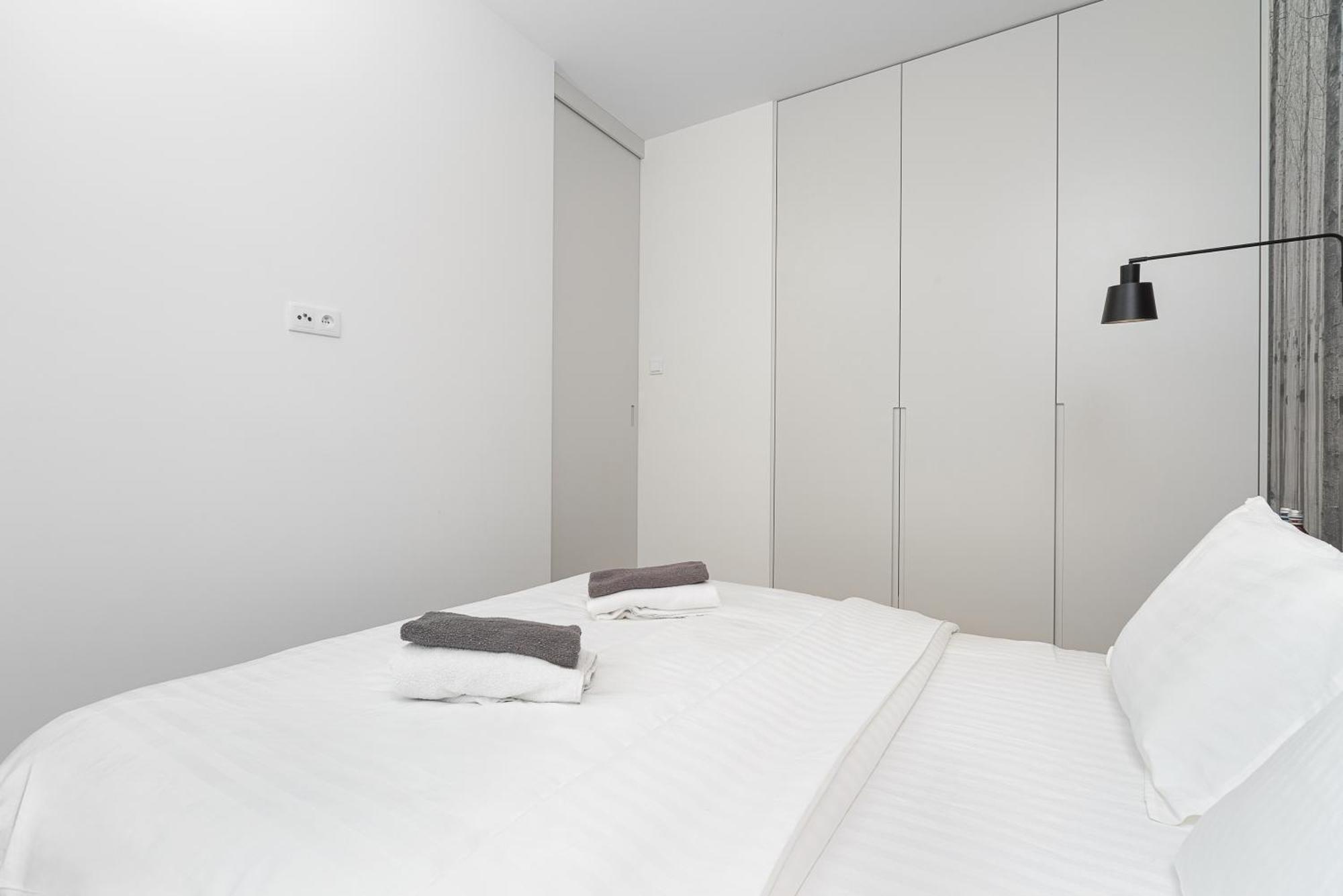 Luxury Apartments Mennica Residence With Parking Warsaw Ngoại thất bức ảnh