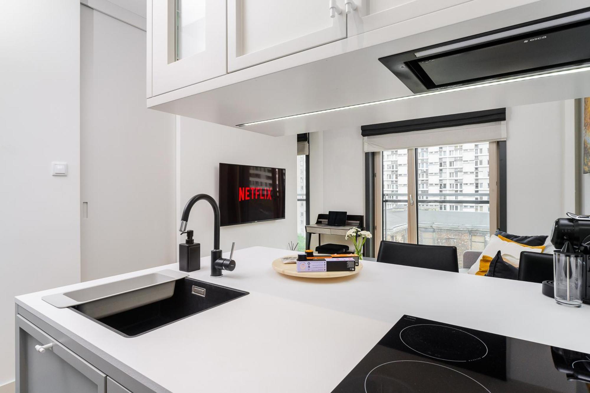 Luxury Apartments Mennica Residence With Parking Warsaw Ngoại thất bức ảnh